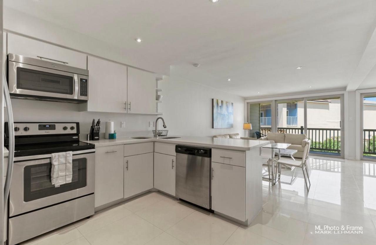 Ocean Breeze Retreat 2Bed 2Bath, Heated Pool! Apartment Pulau Padre Selatan Bagian luar foto