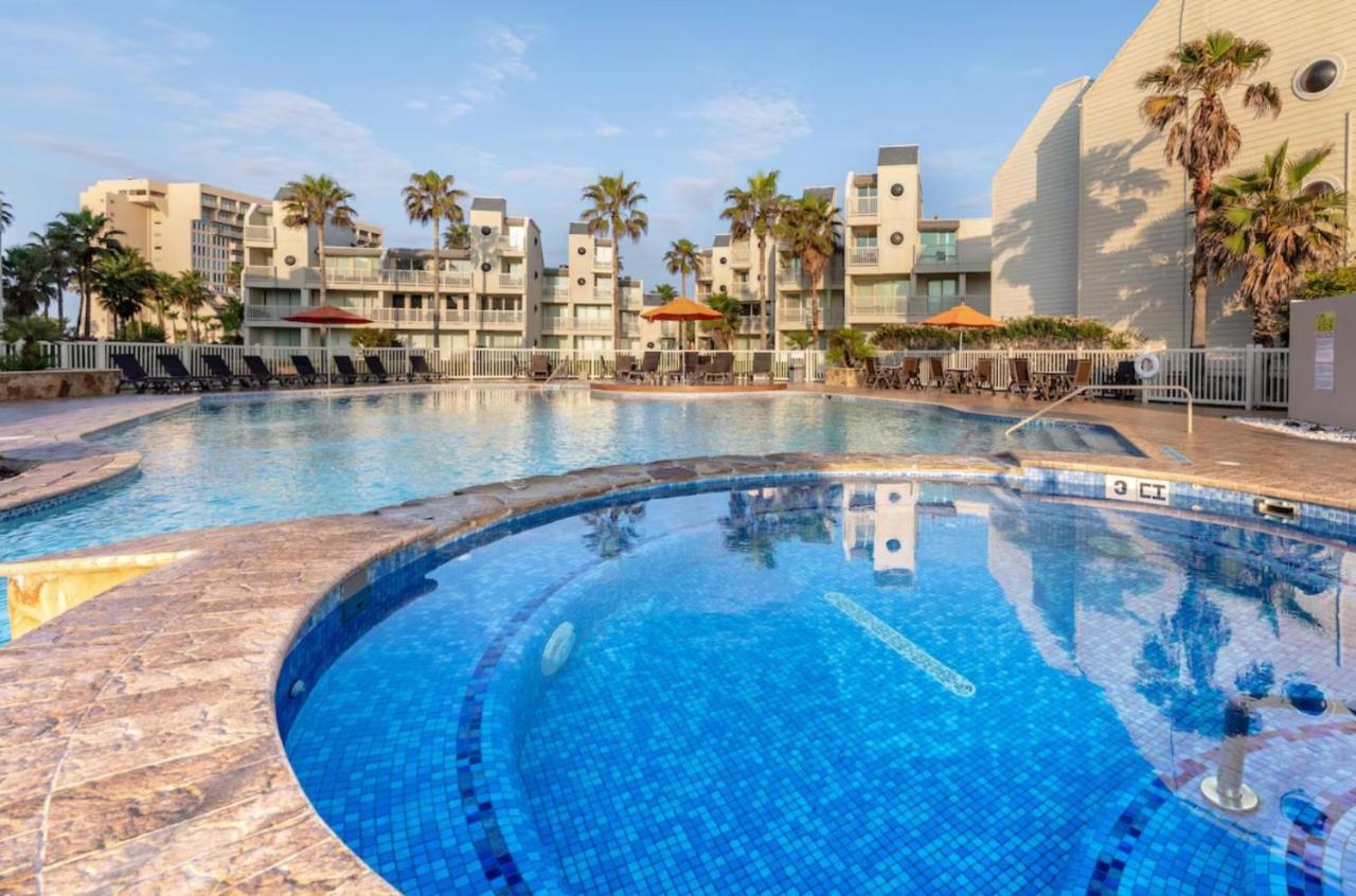 Ocean Breeze Retreat 2Bed 2Bath, Heated Pool! Apartment Pulau Padre Selatan Bagian luar foto